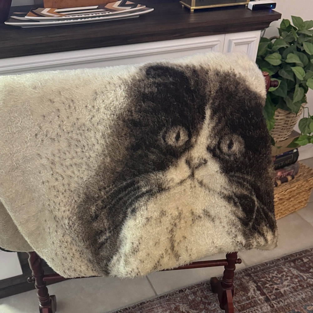 Vintage Biederlack Blanket Cat with Flower Reversible 72”x 54” Sara Moon design